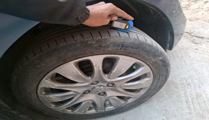 2017 Maruti Baleno ZETA DIESEL 1.3, Diesel, Manual, 1,38,778 km, tyre