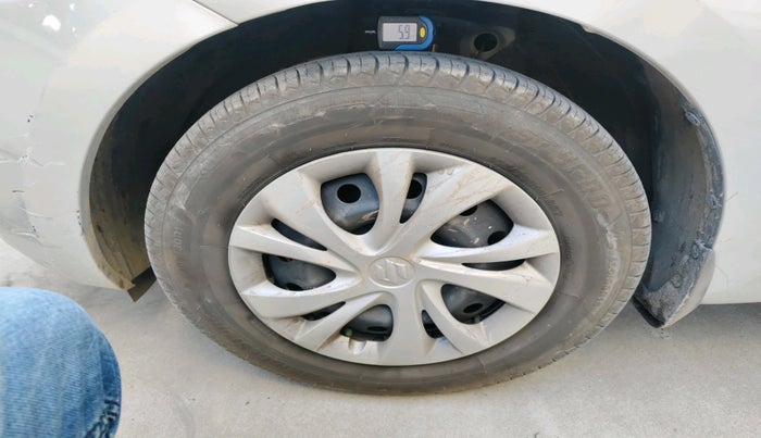 2018 Maruti Swift VXI, Petrol, Manual, 91,373 km, tyre