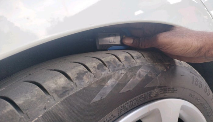 2011 Hyundai Verna FLUIDIC 1.6 VTVT EX, Petrol, Manual, 91,249 km, tyre