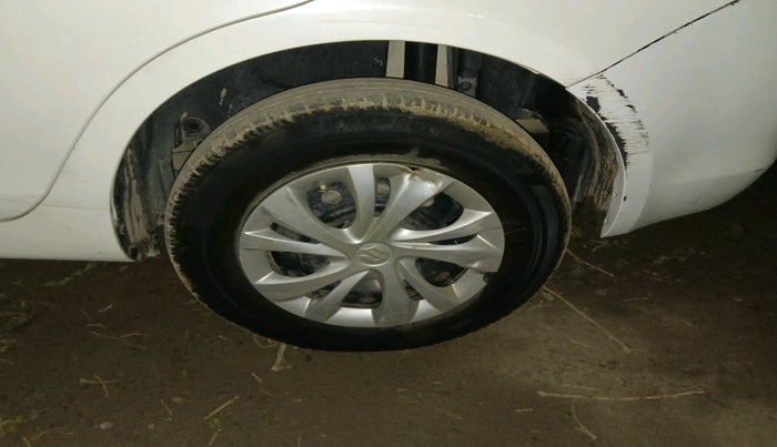 2013 Maruti Swift Dzire VDI, Diesel, Manual, 1,06,556 km, tyre