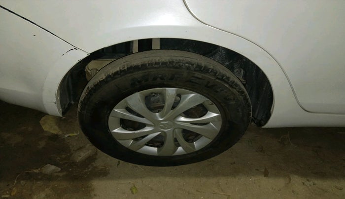 2013 Maruti Swift Dzire VDI, Diesel, Manual, 1,06,556 km, tyre