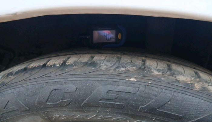 2013 Chevrolet Sail UVA 1.3 LS ABS, Diesel, Manual, 40,000 km, tyre