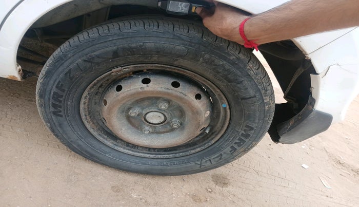 2015 Maruti Alto 800 LXI, Petrol, Manual, 1,13,876 km, tyre