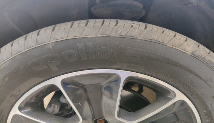 2018 Renault Duster 110 PS RXZ 4X2 AMT DIESEL, Diesel, Automatic, 68,806 km, tyre