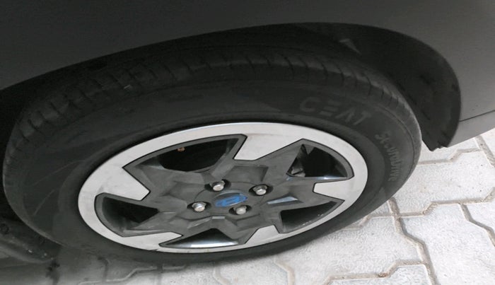 2023 Hyundai EXTER SX 1.2 CNG MT, Petrol, Manual, 49,325 km, tyre