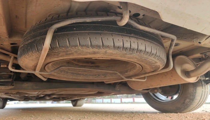 2020 Maruti Ertiga VXI SHVS, Petrol, Manual, 65,849 km, tyre