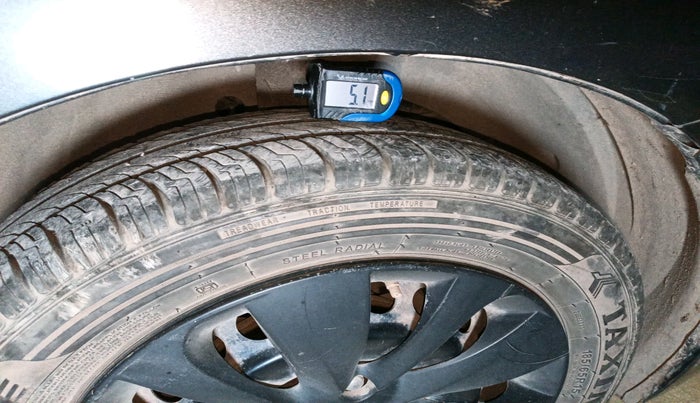 2015 Maruti Baleno DELTA PETROL 1.2, Petrol, Manual, 1,00,633 km, tyre