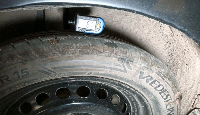 2015 Maruti Baleno DELTA PETROL 1.2, Petrol, Manual, 1,00,633 km, tyre