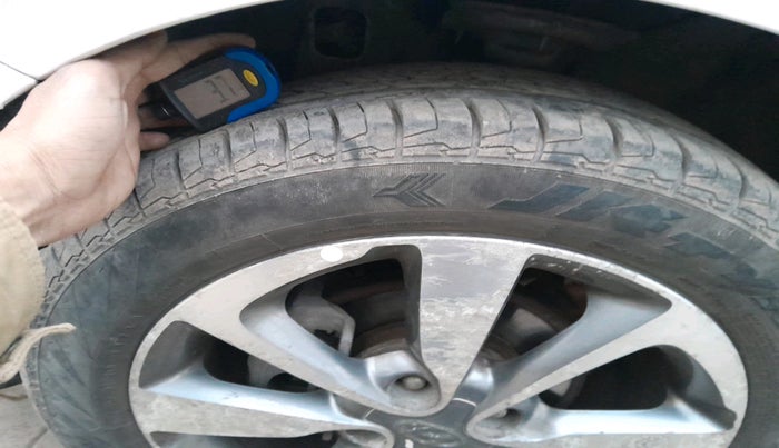 2015 Hyundai Elite i20 ASTA 1.2, Petrol, Manual, 81,077 km, tyre