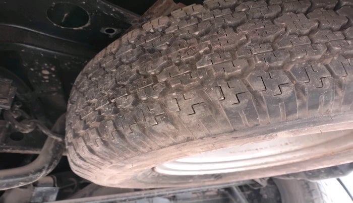 2014 Tata Safari Storme 2.2 VX 4X2, Diesel, Manual, 60,761 km, tyre