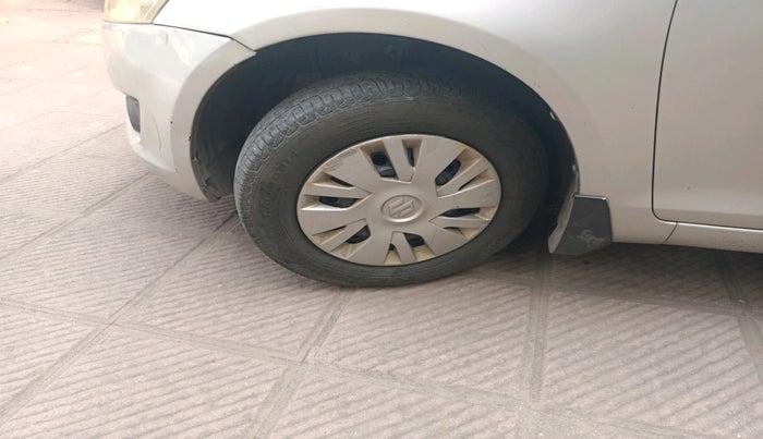 2012 Maruti Swift VXI, Petrol, Manual, 60,825 km, tyre