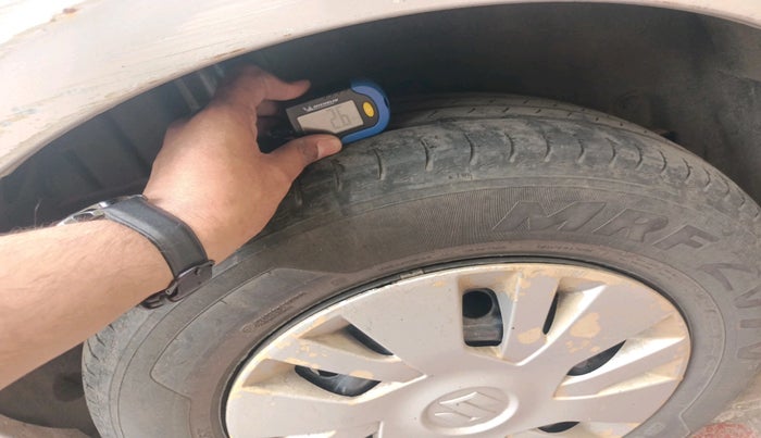 2012 Maruti Swift VXI, Petrol, Manual, 60,825 km, tyre