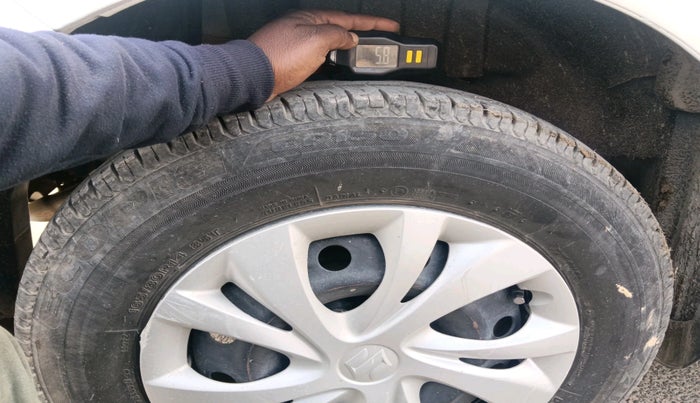 2020 Maruti Swift VXI AMT, Petrol, Automatic, 18,290 km, tyre