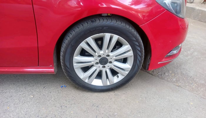 2013 Mercedes Benz B Class B 180 SPORTS PETROL, Petrol, Automatic, 18,069 km, tyre