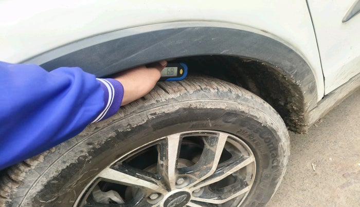 2022 Mahindra XUV300 W4 1.2 PETROL, Petrol, Manual, 66,787 km, tyre