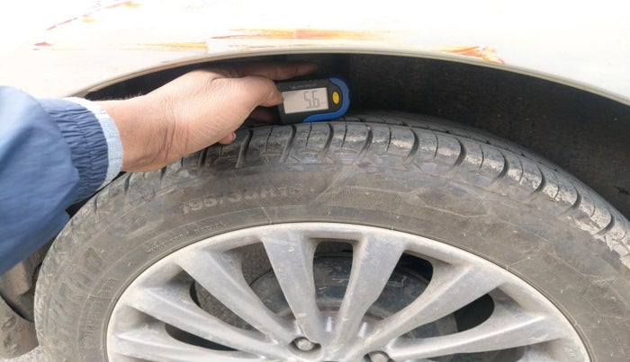 2017 Maruti Ciaz ZXI+, Petrol, Manual, 80,833 km, tyre