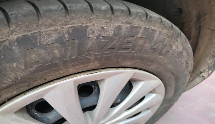 2015 Maruti Swift Dzire VXI, Petrol, Manual, 57,559 km, tyre