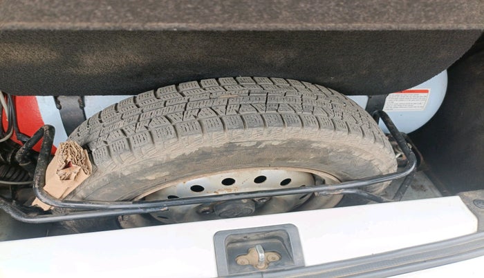 2019 Maruti New Wagon-R LXI CNG 1.0, Petrol, Manual, 38,647 km, tyre