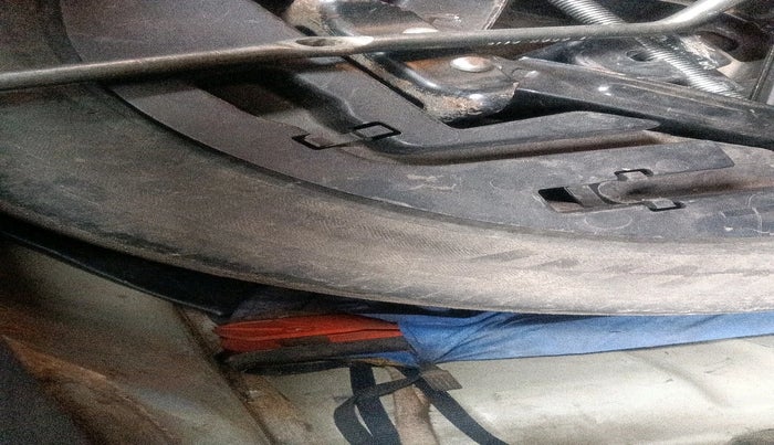 2016 Mahindra Kuv100 K8 6 STR, Petrol, Manual, 75,397 km, tyre