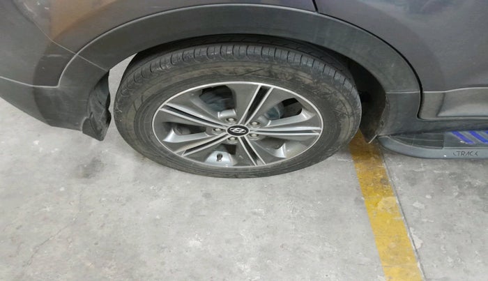 2018 Hyundai Creta SX AT 1.6 PETROL, Petrol, Automatic, 1,18,389 km, tyre