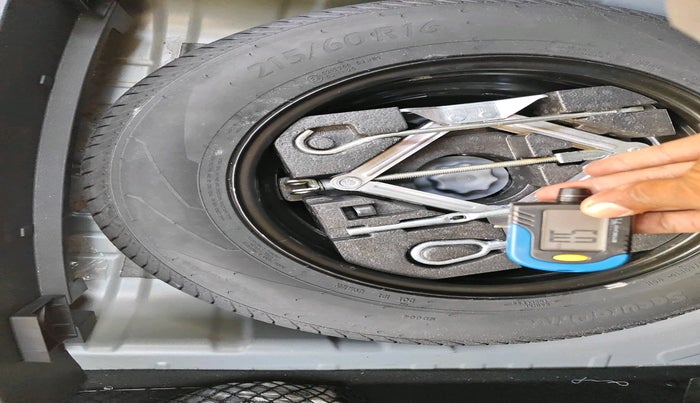 2023 MG ASTOR SHARP 1.5 CVT, Petrol, Automatic, 15,768 km, tyre