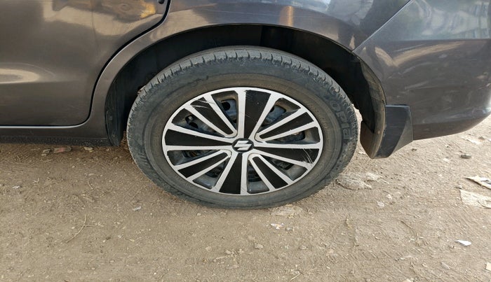 2017 Maruti Ertiga VXI CNG, Petrol, Manual, 88,330 km, tyre