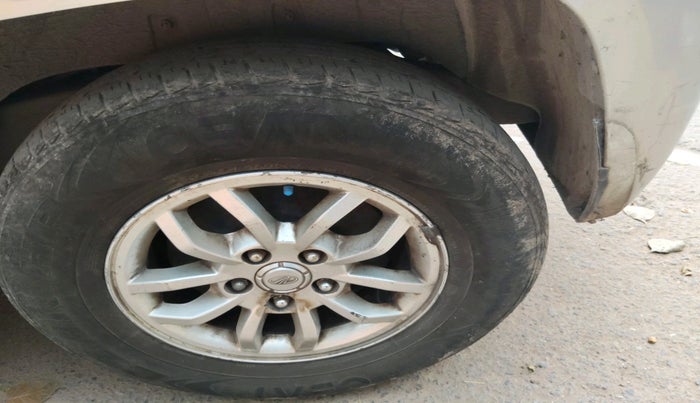 2017 Mahindra TUV300 T8, Diesel, Manual, 1,13,033 km, tyre