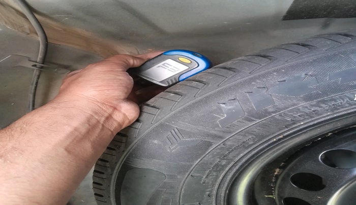 2021 Tata Tiago XT PETROL, Petrol, Manual, 30,280 km, tyre