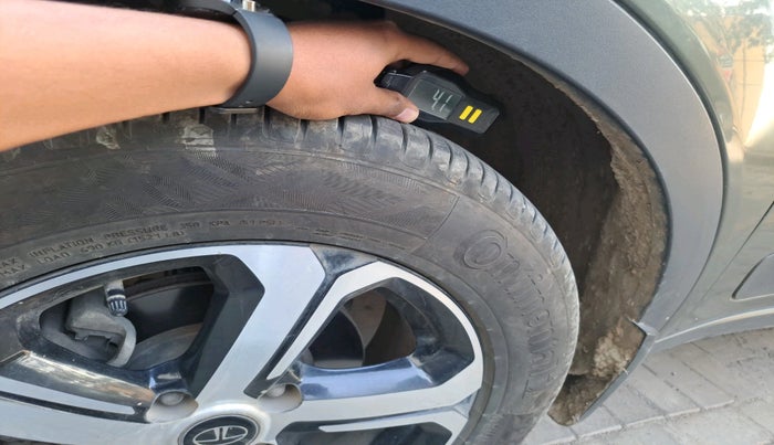 2022 Tata NEXON XZA PLUS (PREMIUM) DIESEL, Diesel, Automatic, 61,581 km, tyre