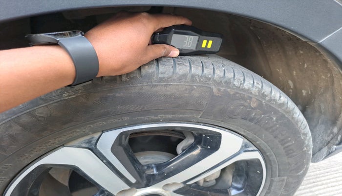 2022 Tata NEXON XZA PLUS (PREMIUM) DIESEL, Diesel, Automatic, 61,581 km, tyre