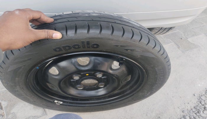 2013 Maruti Alto K10 VXI, Petrol, Manual, 84,445 km, tyre