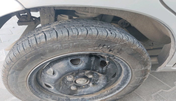 2013 Maruti Alto K10 VXI, Petrol, Manual, 84,445 km, tyre