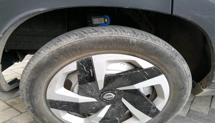 2023 Nissan MAGNITE XE, Petrol, Manual, 30,807 km, tyre