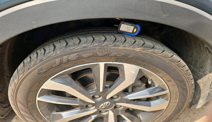 2021 Mahindra XUV300 W8 (O) 1.2 PETROL, Petrol, Manual, 79,653 km, tyre