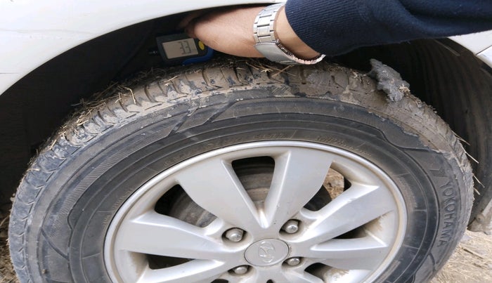 2012 Hyundai i20 SPORTZ 1.2, Petrol, Manual, 1,19,000 km, tyre