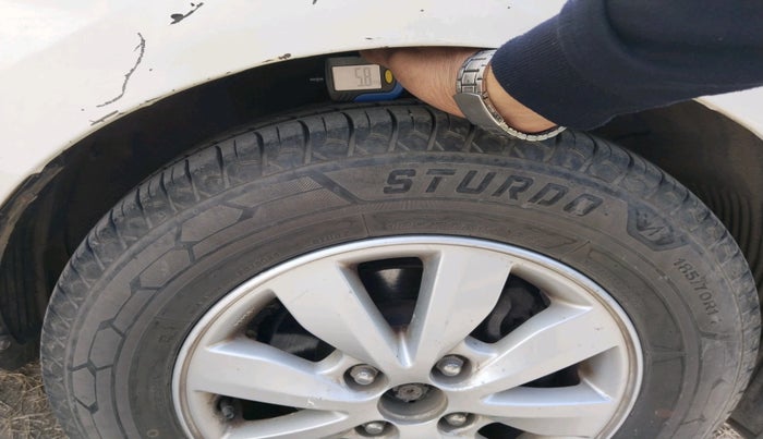 2012 Hyundai i20 SPORTZ 1.2, Petrol, Manual, 1,19,000 km, tyre