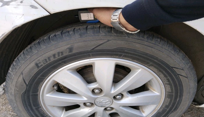 2012 Hyundai i20 SPORTZ 1.2, Petrol, Manual, 1,19,000 km, tyre