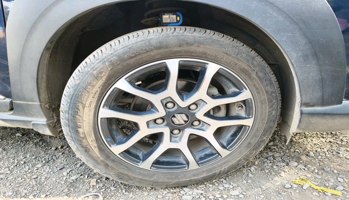 2023 Maruti XL6 ZETA CNG, Petrol, Manual, 36,996 km, tyre