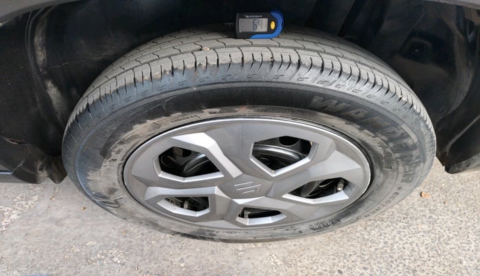 2024 Maruti BREZZA LXI S- CNG, Petrol, Manual, 21,498 km, tyre