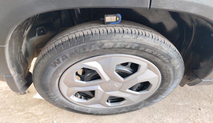 2024 Maruti BREZZA LXI S- CNG, Petrol, Manual, 21,498 km, tyre