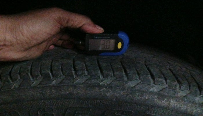 2016 Mahindra XUV500 W6 1.99, Diesel, Manual, 90,287 km, tyre