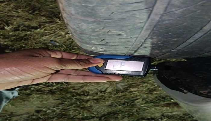 2020 Maruti Dzire ZXI, Petrol, Manual, 1,38,839 km, tyre