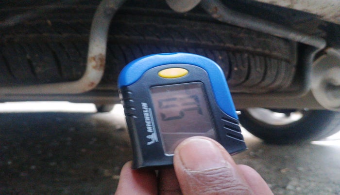 2013 Maruti Ertiga ZDI, Diesel, Manual, 62,000 km, tyre