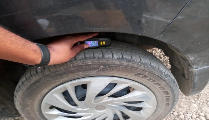 2017 Maruti Ertiga VDI SHVS, Diesel, Manual, 1,29,331 km, tyre