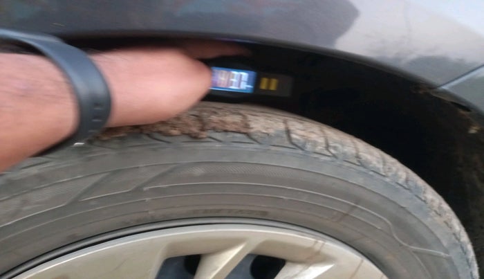 2017 Maruti Ertiga VDI SHVS, Diesel, Manual, 1,29,331 km, tyre