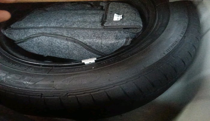 2021 KIA SONET HTX 1.0 IMT, Petrol, Manual, 36,877 km, tyre