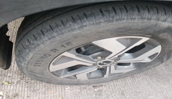 2021 KIA SONET HTX 1.0 IMT, Petrol, Manual, 36,877 km, tyre