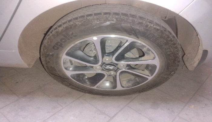 2018 Hyundai Grand i10 SPORTZ AT 1.2 KAPPA VTVT, Petrol, Automatic, 51,955 km, tyre