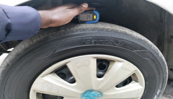 2011 Maruti Swift Dzire VDI, Diesel, Manual, 1,57,963 km, tyre