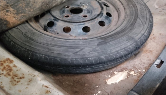 2011 Maruti Swift Dzire VDI, Diesel, Manual, 1,57,963 km, tyre